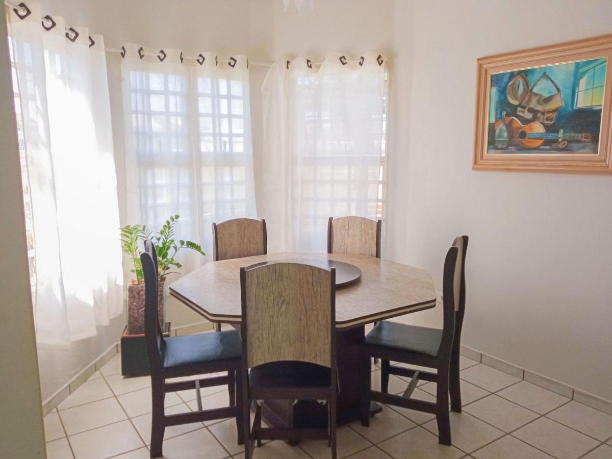 Casa Azul Antares 3 Quartos - Pet Friendly Londrina Eksteriør billede